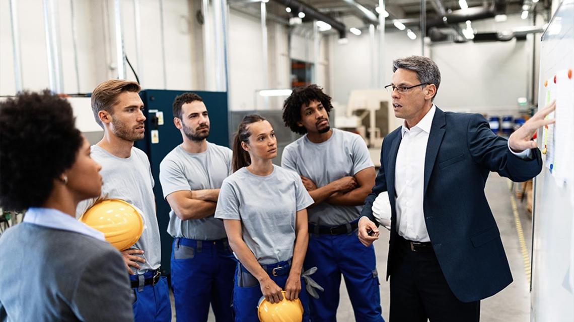 How to Become an Engineering Manager: Steps to Advance Your Career