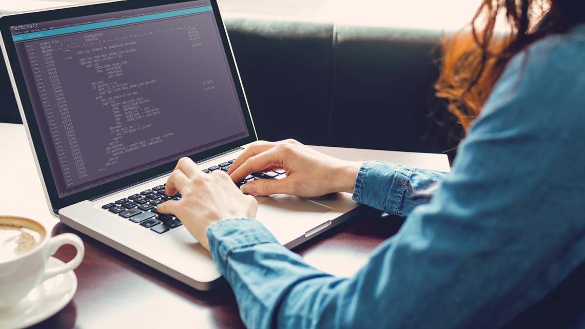 Top Computer Science Skills to Highlight on Your Resume (With Examples & Tips)